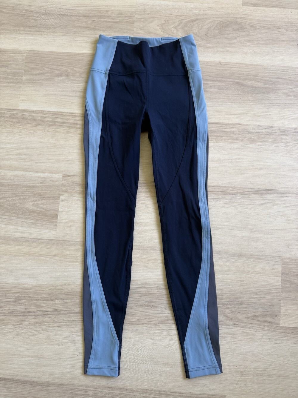 Lululemon Get Going Train Tight 28" Inseam True Navy Cascade Thunder Blue Size 4